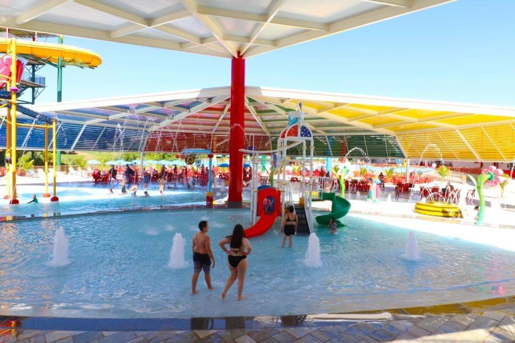 Aparthotel Piazza Diroma - Com Acesso Acqua Park Cn-Go Caldas Novas Zewnętrze zdjęcie